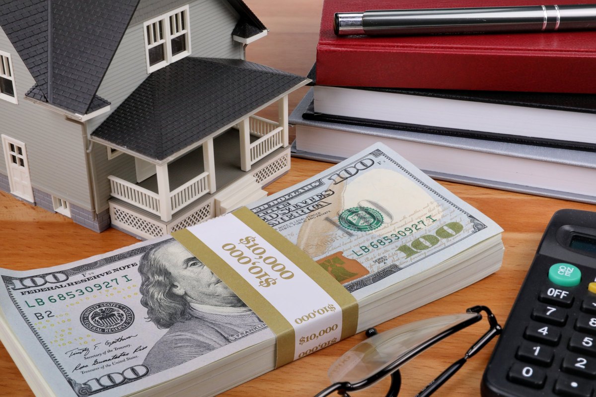 Model house with books and dollars - blank template